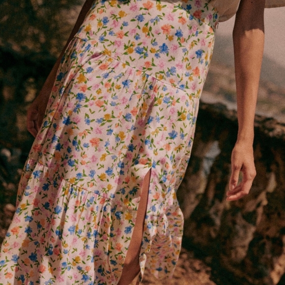 Sezane Tammie Skirt in Pastel Mini Flowers size 34 - Picture 3 of 11